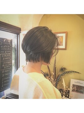 キュー ヘアー(Queue hair) 前下がりショートボブ