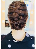 ヘアセット  トレンド感たっぷりの編み込みスタイル