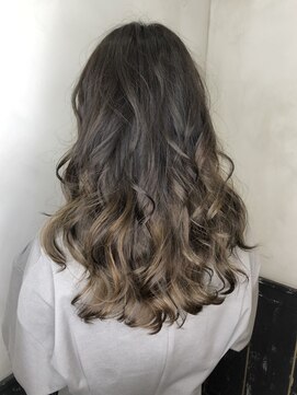 オースト ヘアー ステラ 新宿店(Aust hair Stella) ゴールドグレージュグラデーション【YAMA】