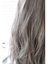 ルナアトリエ(runa atelier)&nbsp;夏に向けてちょいホワイト