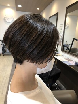 グランジュテ ヘアアンドスパ 真砂(GRAND JETE) 【植木智恵】 前髪なしのハンサムショート