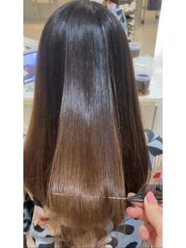 ラウレア(LAULEA) 髪質改善トリートメント、艶髪、韓国ヘア、ストレートパーマ