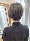 オン眉ショート　ナチュラルレイヤーシフォンベージュラソル浦和