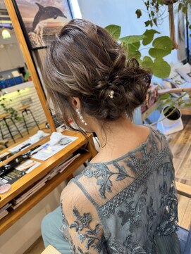 リアン(Lien) シニヨンアレンジ