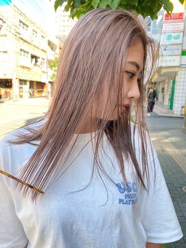 ネルケ 立川(nelke) 色素の薄いベージュ [立川/立川駅/立川南口]