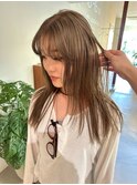 透明感たっぷり　くすみベージュ