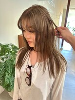 デン(den)&nbsp;透明感たっぷり　くすみベージュ