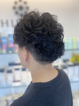 ヒビカ(HIBIKA) 無造作 くせ毛風 スパイラルパーマ