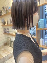 ヒルネ(hirune)&nbsp;顎下ぱつっとボブ