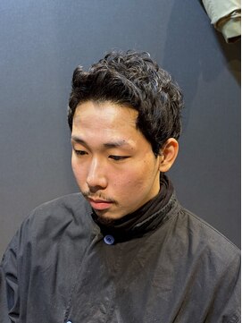 ビーダンディー(Bee dandy) ビジネスベリーショート セイムレイヤー 束感アップバング