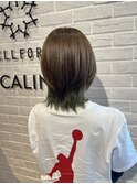 インナーカラー　グリーン