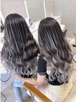 ショウルームウメダ(SHOW ROOM UMEDA)&nbsp;シルバーバレイヤージュ