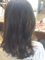 アチーブ ヘア デザイン(achieve hair design)&nbsp;大人ナチュラルマットアッシュ暗髪 毛先ウェーブロング