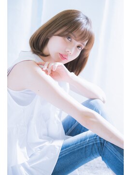 ヴァンクシー バイ ルナ(VANKCY by Luna) 【neolive plus】ナチュラルストレート グレージュ ボブ バング