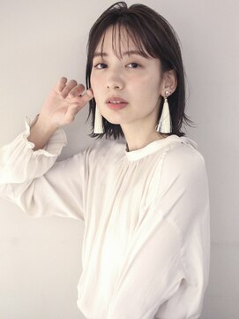 サーカス バイ ビュートリアム 青山(CIRCUS by BEAUTRIUM) 前髪あり　小顔　ミディアム　ボブ　外ハネ　伸ばしかけボブ