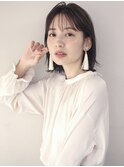 前髪あり 小顔 ミディアム ボブ 外ハネ 伸ばしかけボブ
