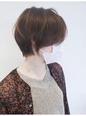 耳掛けショートボブ