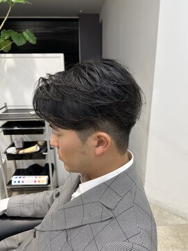 イヴォークトーキョーオーサカ(EVOKE TOKYO osaka) ビジネスヘア 七三