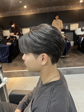 カーニー 錦糸町(kearny) カットで作る毛流れスタイル