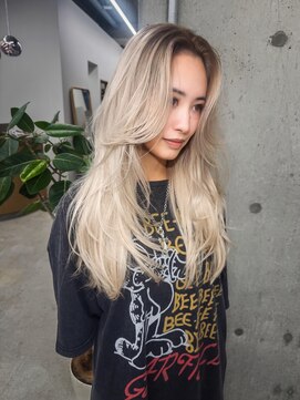 キオク(KIOX) シャドールーツ/リタッチ/レイヤーカット/ハイトーン/髪質改善