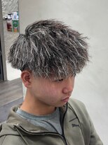 ルースト 京都駅前店(ROOST)&nbsp;ホワイトメッシュツイストパーマ/MEN’S HAIR/刈り上げマッシュ