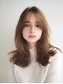 エレノア 札幌(Eleanor) 顔周り動きのあるレイヤースタイルが得意です