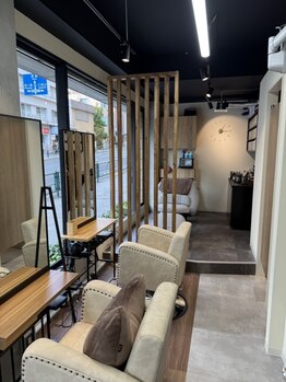 ラトゥールコティ 武蔵小金井(la tour koti)の写真/【武蔵小金井駅】丁寧なカウンセリングでライフスタイルに合ったヘアスタイルをご提案します◎