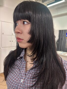 カシェル トウキョウ(Cashel Tokyo) レイヤーカット　顔周りカット