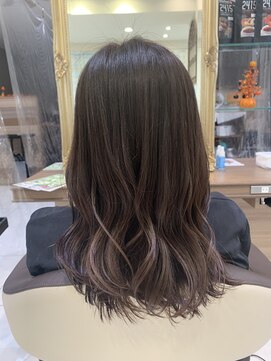 アッシュ 十日市場店(Ash) ash color