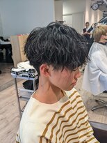 コワファーストナガサキシャンプーボーイ(COIFF1RST NAGASAKI SHAMPOO BOY)&nbsp;ナチュラルツイストスパイラルパーマ×Vマッシュ