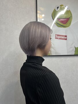 エル オオサカ 心斎橋店(L. OSAKA) シルバーショート_グレージュカラーボブウルフ_KO26