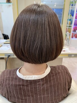 アッシュ 仙川店(Ash) 40代50代60代まとまり　おさまり　グラデーションボブ