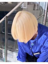 ブロンドカラーダブルカラーブリーチカラーケアブリーチボブ