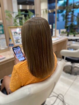 アッシュ 行徳店(Ash) ハイライト×ミルクティーベージュ