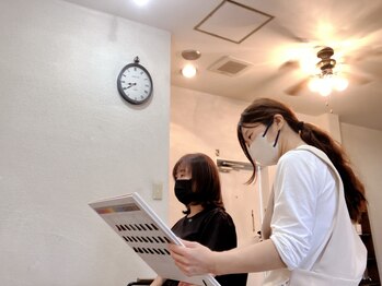 ケイ プラス(K+)の写真/実力派女性スタイリストが、大人女性の髪のお悩みに寄り添い、あなたに似合うスタイルをご提案します―。