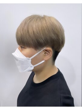 リン モアナバイヘッドライト 武蔵小杉2号店(lynn Moana by HEADLIGHT) ハイトーンにしたい方必見!上品なブロンドマッシュ