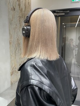 ソル 栄矢場町(SOL) 抜きっぱなしブロンド/ホワイトブロンド/ボブヘアー