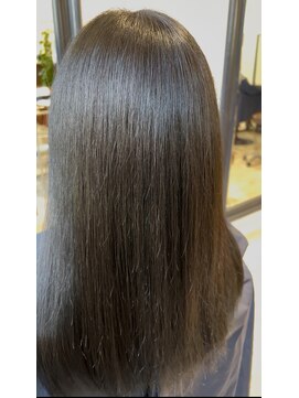 ルーツ(ROOTS) オリーブグレージュカラー♪