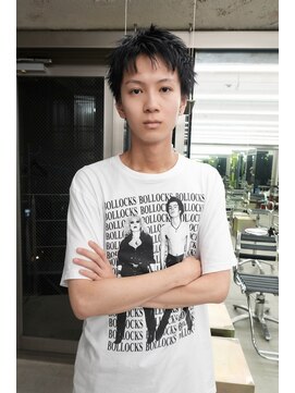 メンズレコ 渋谷(MEN'S LECO) ブルーブラックフェザーパーマ刈り上げセンターパート