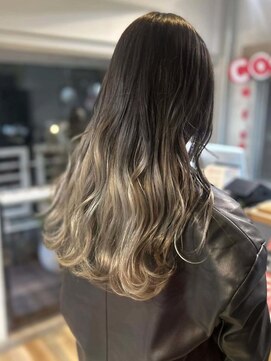 コイ(coii) バレイヤージュ/グラデーションカラー/エンドカラー/レイヤー