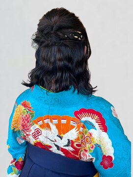 ティアトロアンドリミテバイティアトロ(teatro&limite by teatro) ハーフアップ 編み込み コテ巻き 20代 着物ヘア ヘアアレンジ