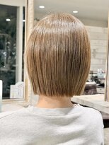 マンプスウタタ (Mumps utata)&nbsp;グレージュボブ