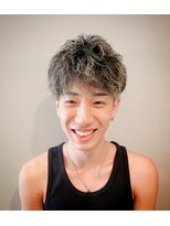 ヘアールーム コージープラス(COZY+39)&nbsp;ツイストスパイラル×金メッシュ