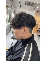 フゥ 宇都宮(FeU)&nbsp;波巻きスパイラルパーマツイストパーマツーブロックマッシュ