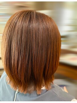 サロン ド ベルダンス(Salon de Belle danse) ブリーチなしオレンジカラー ビタミンカラー 外ハネボブ