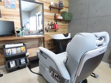 ヒポ(Hippo)の雰囲気（椅子1台の完全個室なbarbershop）