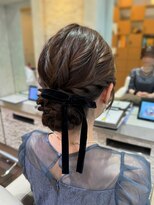 ヴィサージュプラス(VISAGE plus)&nbsp;シニヨン×ベロアリボンで大人可愛く♪