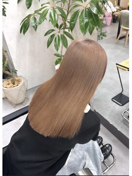 クム 横浜(qumu) 【qumu MARIKO】ヘーゼルベージュカラー×ケアブリーチ