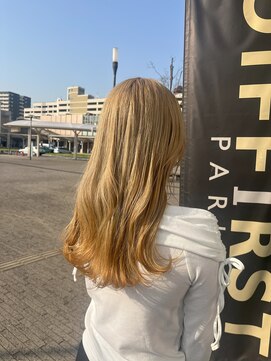 コワファースト 大分(COIFF1RST) ほぼ抜きっぱなしのブリーチヘア