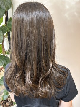 ル コワン ククー(Le coin coucou) オリーブカラー